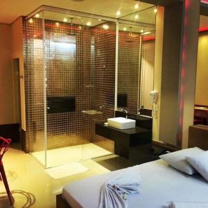 Dinys Motel (Adults Only)