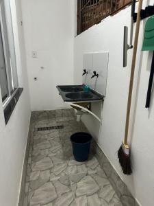 hospedagemsaopedro apartamento com garagem a 13 km de Cabo frio 22 km de arraial do cabo
