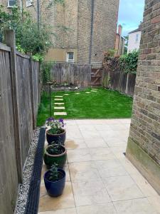 Garden flat-nice natural light