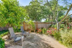 Romantic Casita with Garden and Deck 2 Miles to Plaza! - Petaluma