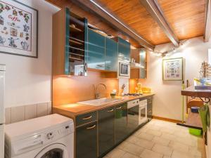 Maisons de vacances Gite Charmant avec Cheminee, Jardin Clos et Equipements Bebe a Proximite de la Cote - FR-1-306-842 : photos des chambres
