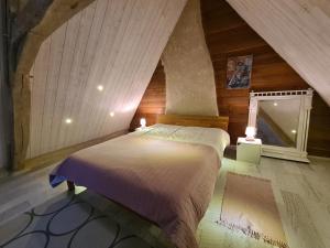 Maisons de vacances A louer : Ancienne forge avec sauna, piscine, proche plage et sites historiques - FR-1-591-193 : photos des chambres