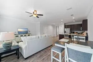 Sound Haven Coastal Escape - Woodlawn Beach