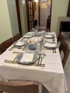 Excelente casa céntrica - Toay