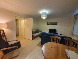 Modern 2BR Chester Flat