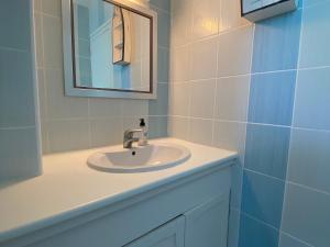 Appartement rustique proche plage et base nautique, stationnement inclus - FR-1-364-79