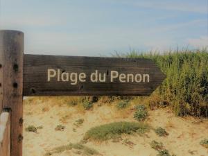 Appartement lumineux à 4 min de la plage avec terrasse, parking privé et WIFI ! - FR-1-239-999