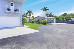 Mayas Blue Lagoon Luxury Suite #1