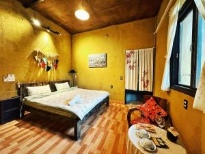Phòng Giường Đôi Có Phòng Tắm Riêng (Double Room with Private Bathroom)