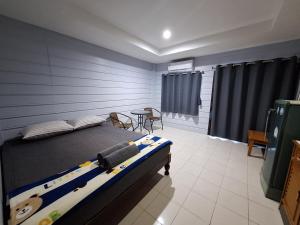 Phonsomboon Guesthouse