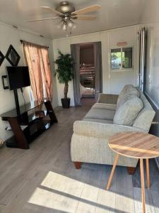 Daisy Dukes Unique Private Home on Horse Ranch!