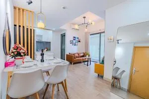 Spacious 2 Bed Rooms Condo in Masteri Thao Dien - Xóm Ông Ðô