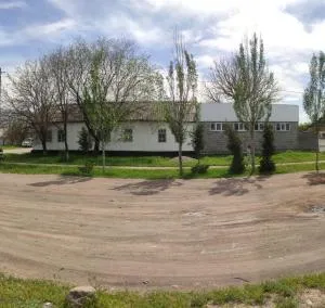 Kemin Guest House - Imeni Karla Marksa