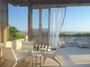 Bali Villa Beachfront Luxe Rooftop Sunsets