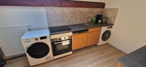 MC MONTI Bielefeld - Oerlingshausen Zentral, NETFLIX