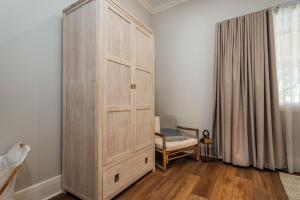 Belle Escapes - Moseley Apartments near the beach with private garden