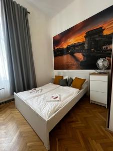 Spring Roses Downtown Boutique Hotel 2 ON THE FAMOUS VÁCI FASHION STREET FREE COFFEE, TEE