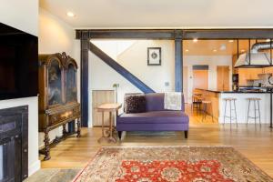 Two Bedroom, Two Newly Renovated Bathrooms, Deck