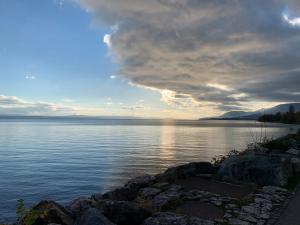 Appart dans maison familiale