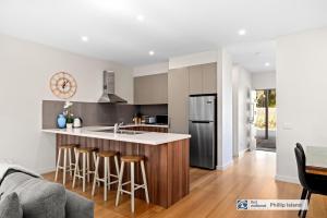 5-6 Broughton Ave, Cowes