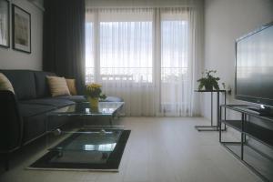 Golden Sands-Beachfront apartment of your dreams