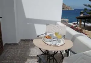 Vromolithos Apartments maisonette by the sea - Lakkíon