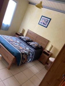 Maisons de vacances Mazet des Orchidees - Gite 4 personnes 50 m2 - Jardin, spa prive - independant - stationnement prive : photos des chambres