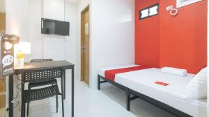 RedDoorz @ Aerial Hotel Los Baños