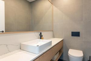 Award-winning beachfront luxury in Cremorne