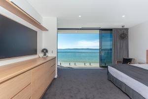 Award-winning beachfront luxury in Cremorne