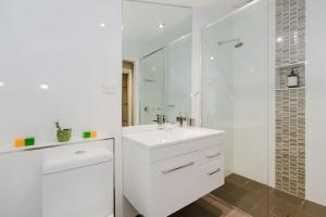 10 Kanangra House - 1-10 Kanangra Crescent