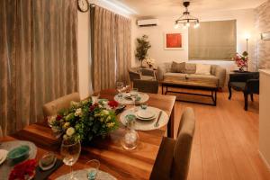 オーシャンビュー！ビーチまで車で２分最大１２名無料駐車場２台 コンフォートハウス