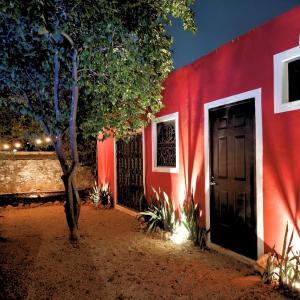 Colonial Villa in Merida Centro 4BR 3BA Private Pool Near Paseo de Montejo