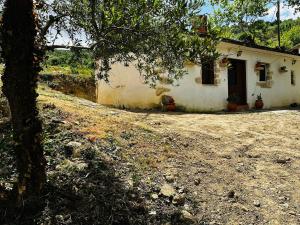 Travelers Hikers Delight House On Way To Sougia