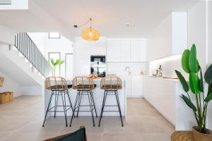 Luxury House Chaparral Golf E48 by AORA STAY