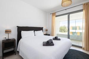 Luxury House Chaparral Golf E48 by AORA STAY