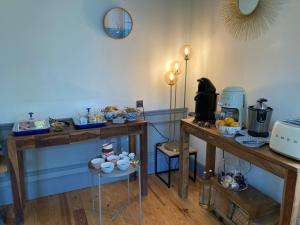 B&B / Chambres d'hotes La Villa Mirabelle 2min d'Arromanches-les-Bains : photos des chambres
