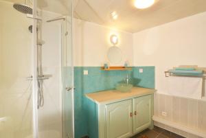 Appartements Clementine - Joli studio prive avec clim calme a 70 m du centre village de Lauris : photos des chambres