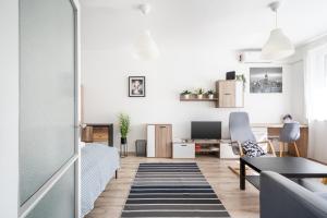 Lunar Love Apartment