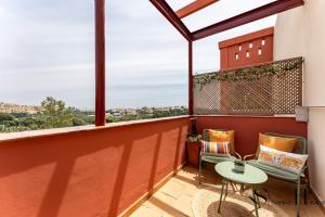 Amazing Sea and Golf Course view 2BR, Parking Pool