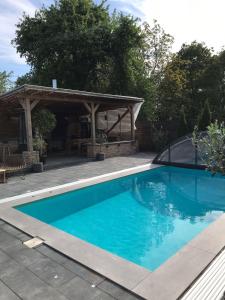 Vila Casa din gradina