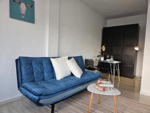 Malaga Sunshine Rentals - Studio Buenavista - 5 Minute Drive to the BEACH - Stunning Sunset