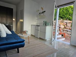 Malaga Sunshine Rentals - Studio Buenavista - 5 Minute Drive to the BEACH - Stunning Sunset