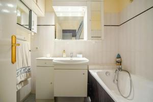 Appartements Beautiful quiet apartment with views of Paris : photos des chambres