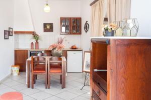 Sunrock Suites - Villa Pansy