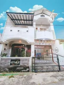 Glory Homestay - Mergangsan