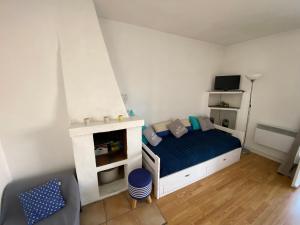 Bel appartement T2 avec vue mer. Plages, commerces et restaurants à pied.