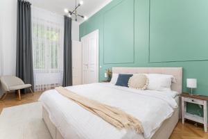 2# Fancy share Apartment with Own Bathroom