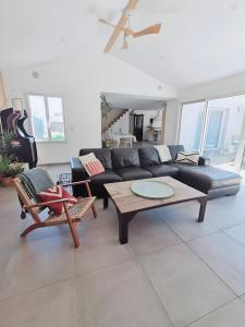 Maisons de vacances La Cigale - Maison (8 pers) au Lac de Lacanau : photos des chambres