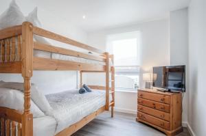 Beach View - 2 Bedroom Apartment - Llanelli